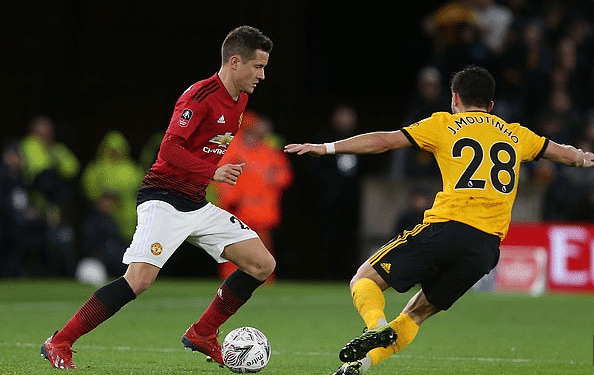 尤其以年轻 尤其以年轻